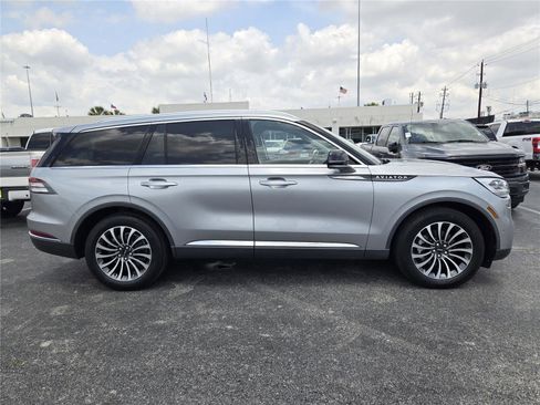 Used 2022 Lincoln Aviator Reserve w/ Equipment Group 201A AWD/4WD image 4