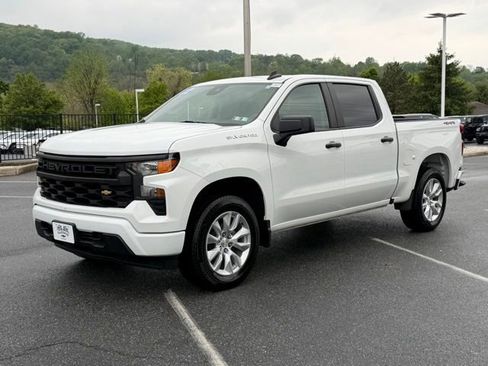 Certified 2022 Chevrolet Silverado 1500 Custom AWD/4WD image 10