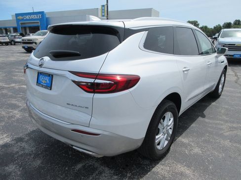 Certified 2019 Buick Enclave Essence FWD image 5