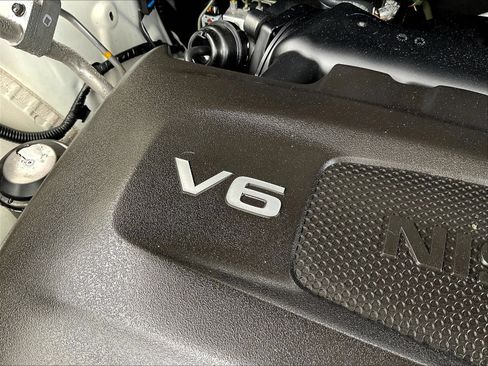 Certified 2022 Nissan Pathfinder SL AWD/4WD image 32