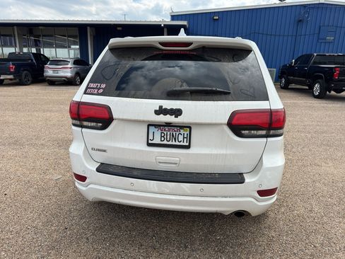 Used 2020 Jeep Grand Cherokee Altitude image 6