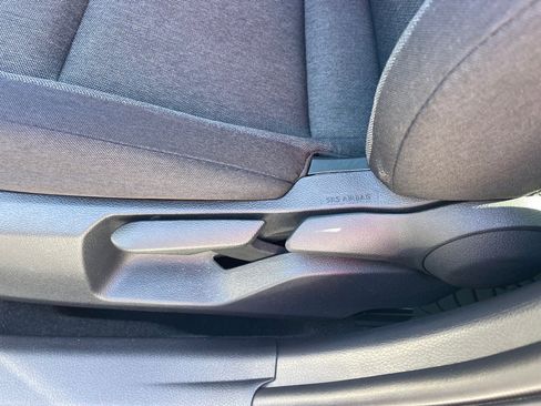 Used 2025 Toyota Camry LE image 9