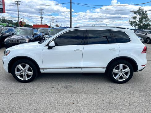 Used 2012 Volkswagen Touareg Hybrid image 2