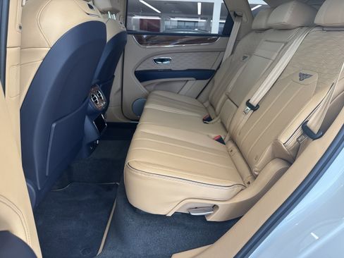 New 2026 Bentley Bentayga Speed AWD/4WD image 26