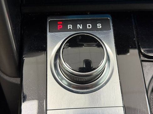 Used 2020 Land Rover Discovery HSE Luxury image 19