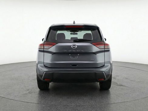 Used 2025 Nissan Rogue SV image 7