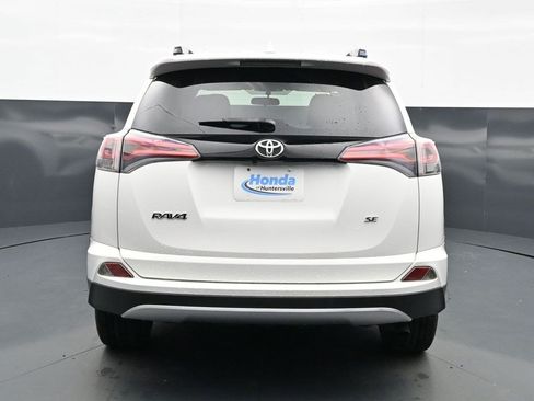 Used 2016 Toyota RAV4 SE FWD image 6