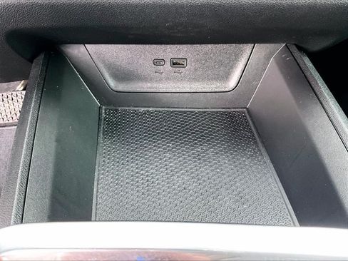 Used 2025 Chevrolet Equinox LT w/ Safety and Technology Package FWD image 26