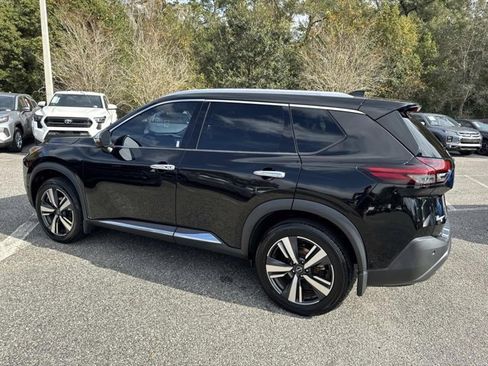 Used 2023 Nissan Rogue SL w/ SL Premium Package image 4