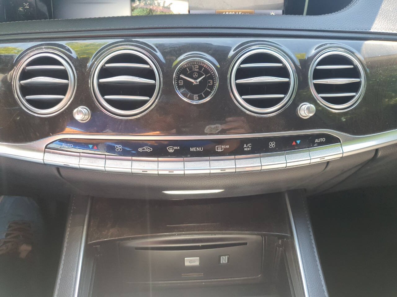 Used 2017 Mercedes-Benz S 550 4MATIC Sedan image 27