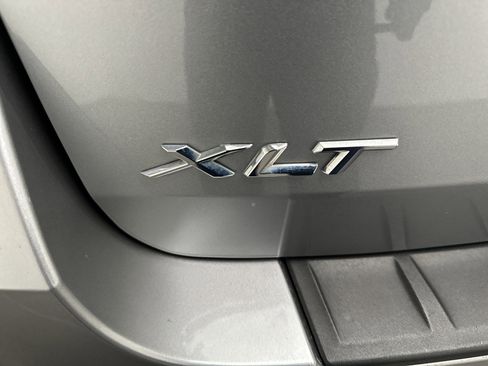 Used 2023 Ford Explorer XLT w/ Equipment Group 202A AWD/4WD image 13