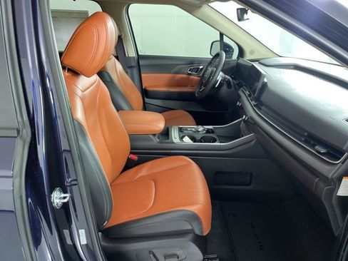 New 2026 Kia Carnival EX image 47