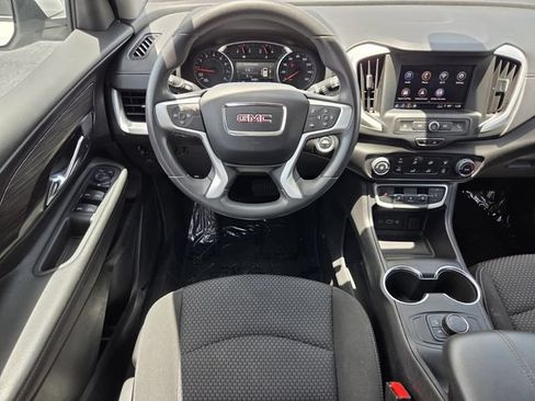 Certified 2024 GMC Terrain SLE FWD image 13