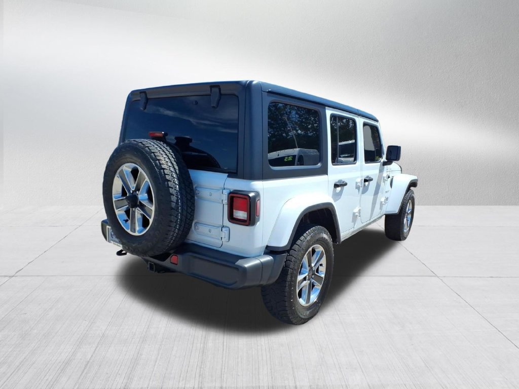 Used 2019 Jeep Wrangler Unlimited Sahara w/ Cold Weather Group AWD/4WD image 4