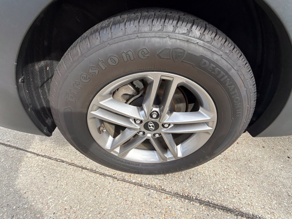 Used 2017 Hyundai Santa Fe Sport FWD image 29