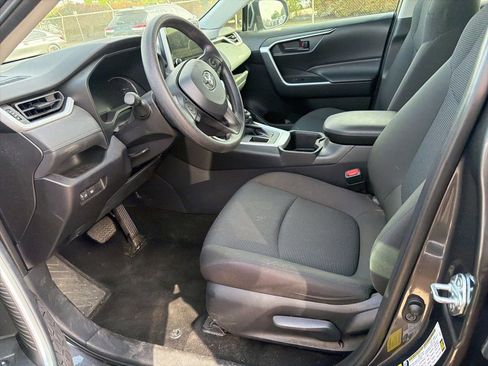 Used 2024 Toyota RAV4 LE image 10