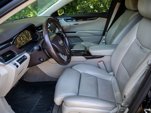 Used 2015 Cadillac XTS Premium image 31