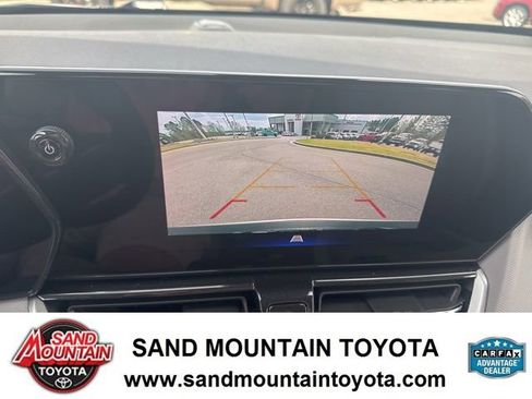 Used 2025 Chevrolet TrailBlazer LT w/ Driver Confidence Package image 24