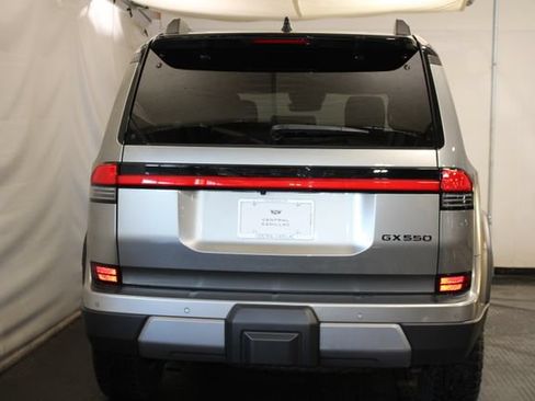 Used 2025 Lexus GX 550 AWD/4WD image 6
