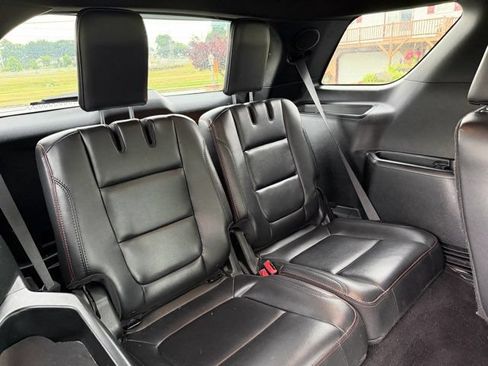 Used 2019 Ford Explorer Sport w/ Equipment Group 401A AWD/4WD image 26