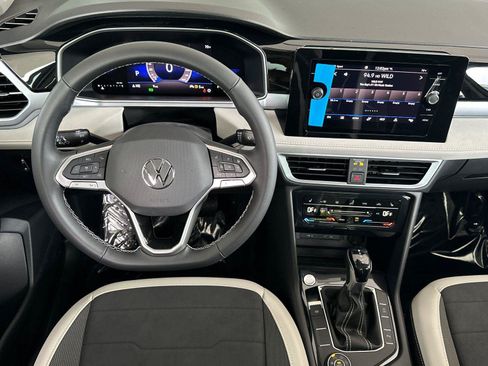 New 2026 Volkswagen Taos SE AWD/4WD image 13
