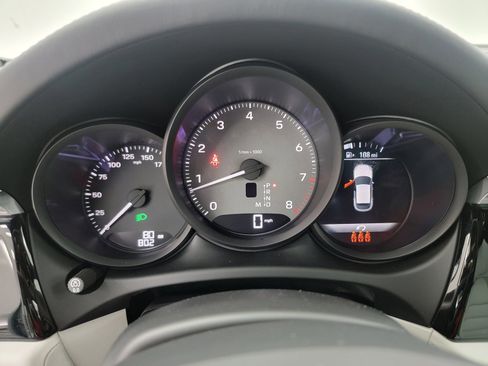 New 2025 Porsche Macan S image 22