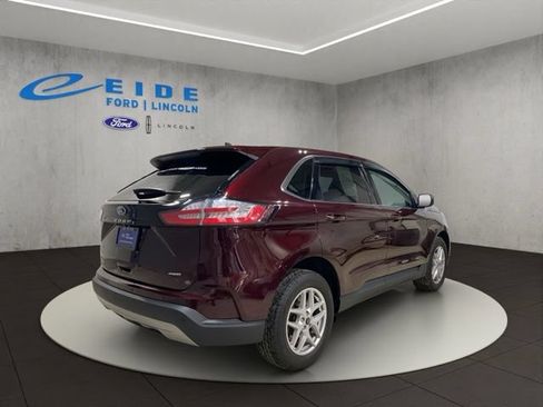 Certified 2024 Ford Edge SEL w/ Convenience Package AWD/4WD image 9