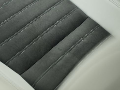 New 2025 Mitsubishi Outlander SE image 33