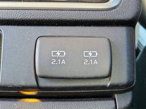 Used 2022 Subaru Ascent Limited image 18