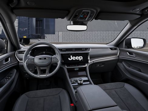 New 2026 Jeep Grand Cherokee L Altitude AWD/4WD image 8