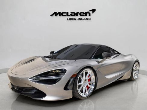 Used 2020 McLaren 720S Spider image 2