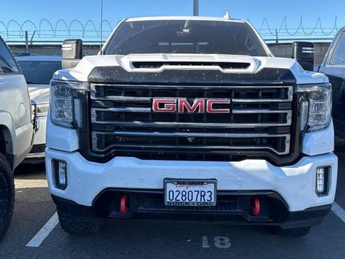 Used 2023 GMC Sierra 2500 AT4 w/ AT4 Premium Plus Package AWD/4WD image 3