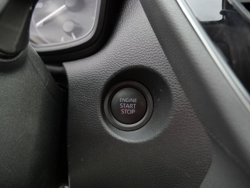 Certified 2025 Toyota Corolla Cross LE image 30