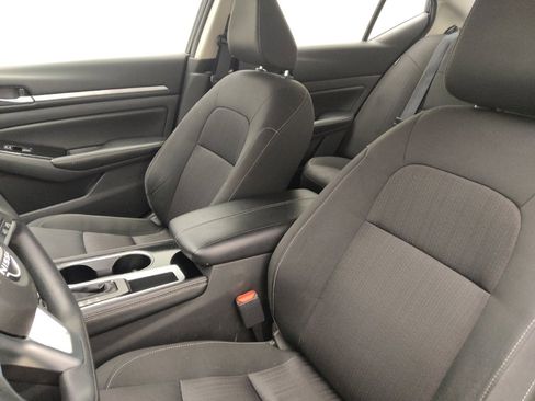 Used 2023 Nissan Altima 2.5 SV image 17