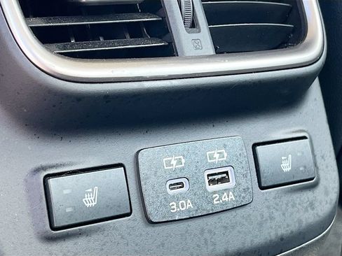 Used 2025 Subaru Legacy Limited w/ Popular Package #3 AWD/4WD image 27