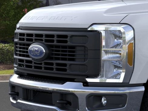 New 2026 Ford F250 XL w/ 360-Degree Camera Package image 39