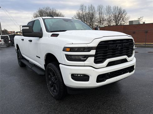 Used 2025 RAM 2500 Big Horn image 3