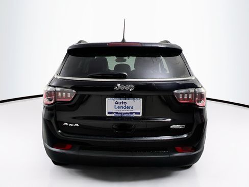 Used 2022 Jeep Compass Latitude AWD/4WD image 6