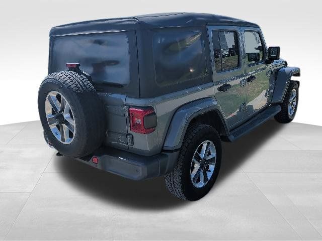 Used 2018 Jeep Wrangler Unlimited Sahara AWD/4WD image 3