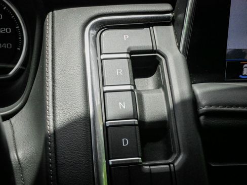 Used 2021 Chevrolet Suburban High Country AWD/4WD image 26
