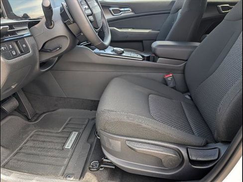 New 2026 Kia Sportage LX image 7