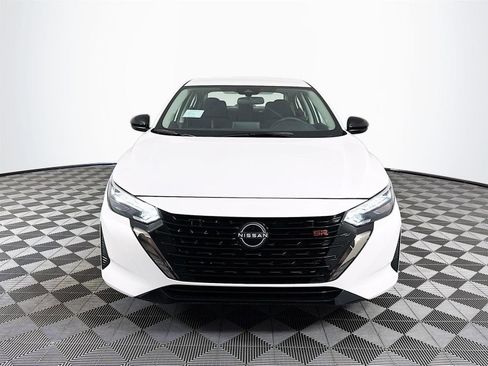 New 2025 Nissan Sentra SR image 2