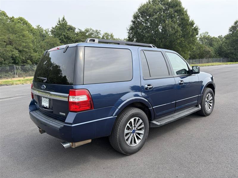 Used 2017 Ford Expedition XLT AWD/4WD image 6