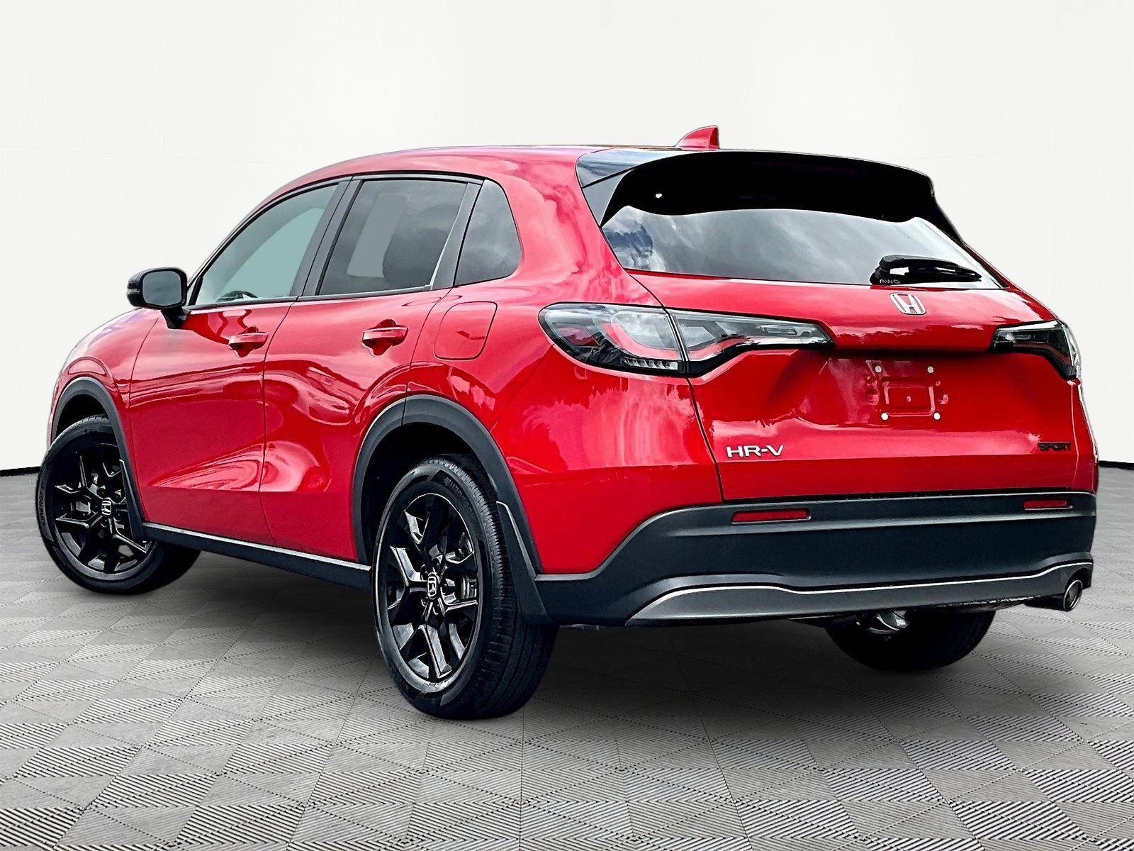 Used 2025 Honda HR-V Sport image 4