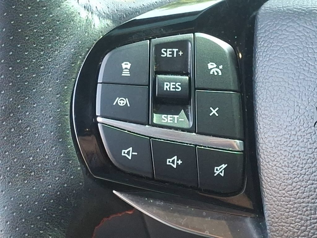Used 2024 Ford Explorer ST-Line w/ Class IV Trailer Tow Package AWD/4WD image 21
