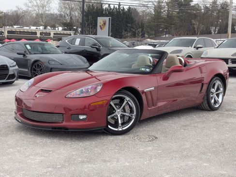Used 2012 Chevrolet Corvette Grand Sport w/ 3LT Preferred Equipment Group image 1