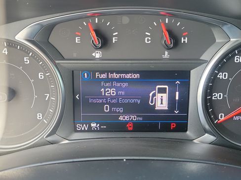 Used 2023 GMC Terrain SLE w/ Driver Convenience Package FWD image 28
