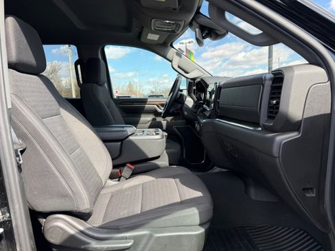 Used 2025 Chevrolet Silverado 3500 LT w/ Safety Package image 23