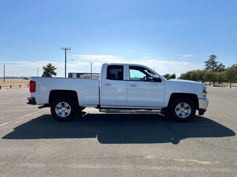 Used 2018 Chevrolet Silverado 1500 LT w/ All Star Edition RWD image 4