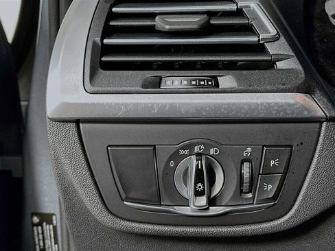 Used 2023 BMW X3 sDrive30i w/ Premium Package image 10